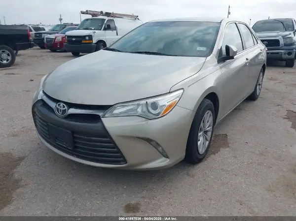4T1BF1FK9HU706941 2017 TOYOTA CAMRY - Image 2