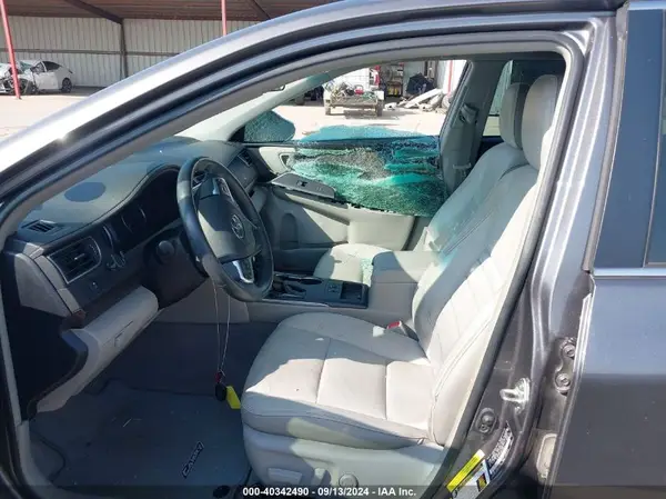 4T1BF1FK9HU708057 2017 TOYOTA CAMRY - Image 8
