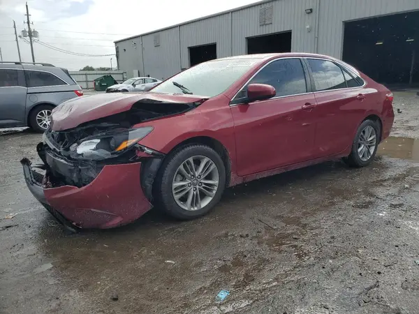 4T1BF1FK9HU710410 2017 TOYOTA CAMRY - Image 1