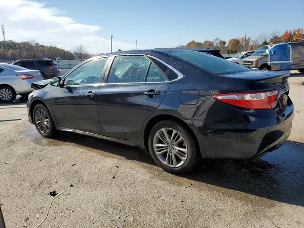 4T1BF1FK9HU711475 2017 TOYOTA CAMRY - Image 2