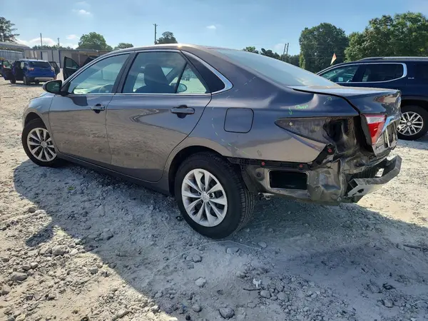 4T1BF1FK9HU712335 2017 TOYOTA CAMRY - Image 2