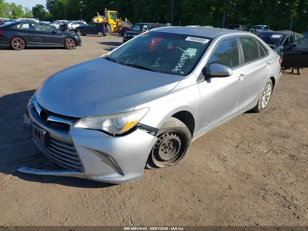 4T1BF1FK9HU714912 2017 TOYOTA CAMRY - Image 2
