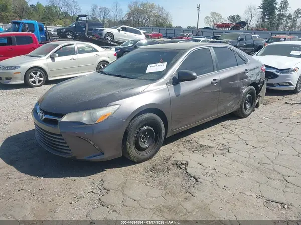 4T1BF1FK9HU718958 2017 TOYOTA CAMRY - Image 2