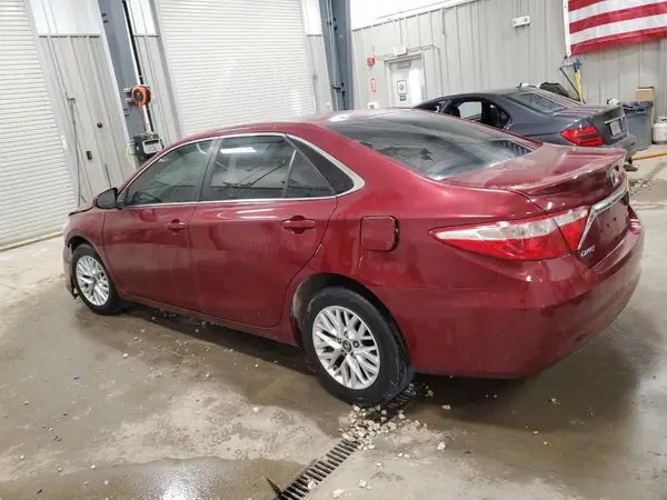 4T1BF1FK9HU719592 2017 TOYOTA CAMRY - Image 2