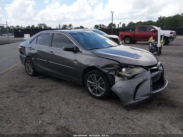 4T1BF1FK9HU723321 2017 TOYOTA CAMRY - Image 1