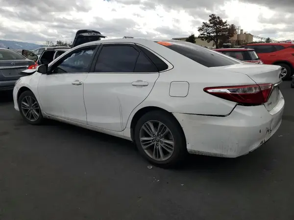 4T1BF1FK9HU723528 2017 TOYOTA CAMRY - Image 2