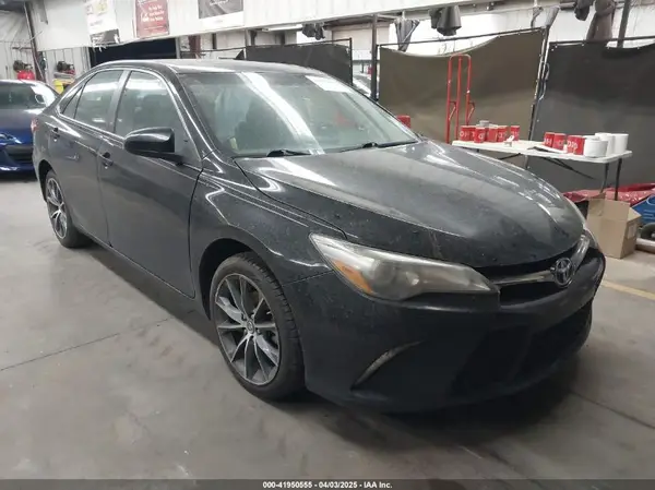 4T1BF1FK9HU726641 2017 TOYOTA CAMRY - Image 1