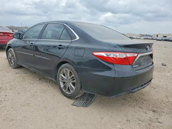 4T1BF1FK9HU727806 2017 TOYOTA CAMRY - Image 2