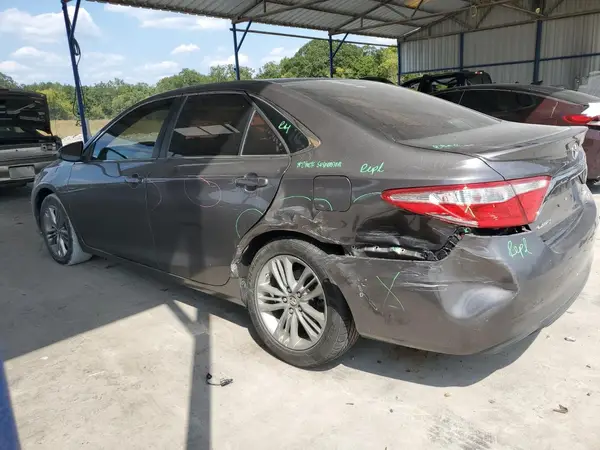 4T1BF1FK9HU728034 2017 TOYOTA CAMRY - Image 2