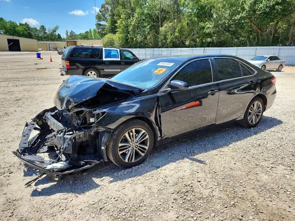 4T1BF1FK9HU729037 2017 TOYOTA CAMRY - Image 1