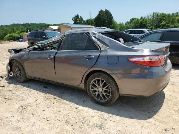 4T1BF1FK9HU729832 2017 TOYOTA CAMRY - Image 2