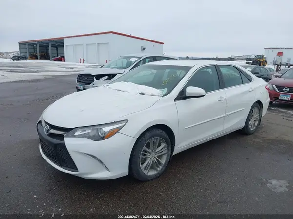 4T1BF1FK9HU730494 2017 TOYOTA CAMRY - Image 2