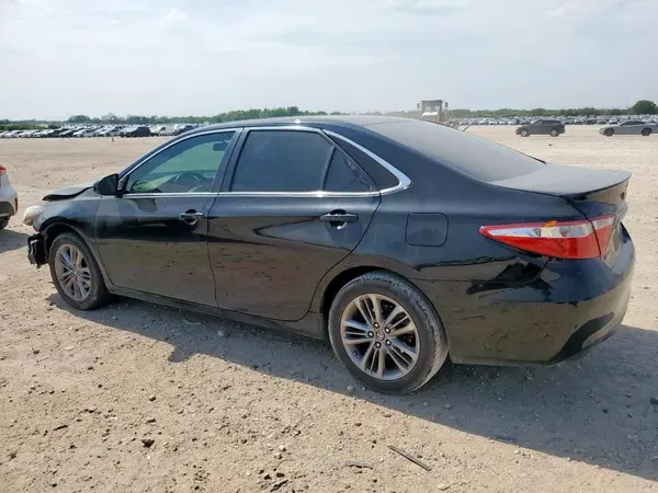4T1BF1FK9HU732178 2017 TOYOTA CAMRY - Image 2