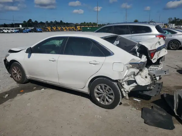 4T1BF1FK9HU736473 2017 TOYOTA CAMRY - Image 2