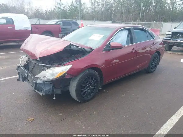 4T1BF1FK9HU737171 2017 TOYOTA CAMRY - Image 2