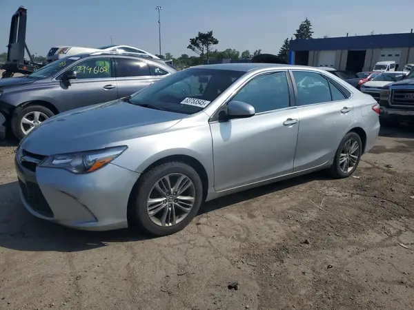 4T1BF1FK9HU738904 2017 TOYOTA CAMRY - Image 1