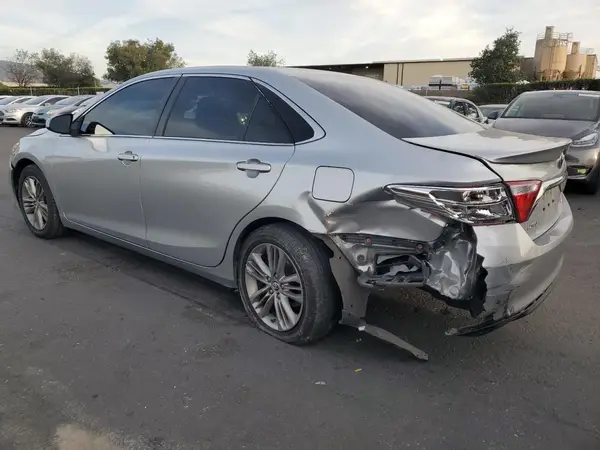 4T1BF1FK9HU739650 2017 TOYOTA CAMRY - Image 2
