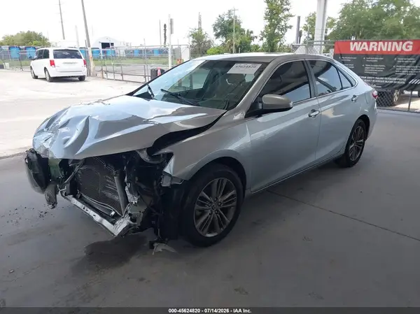 4T1BF1FK9HU740393 2017 TOYOTA CAMRY - Image 2