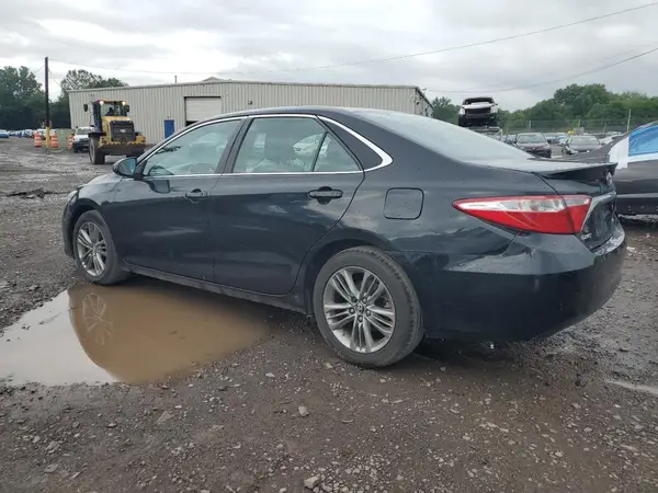 4T1BF1FK9HU744668 2017 TOYOTA CAMRY - Image 2