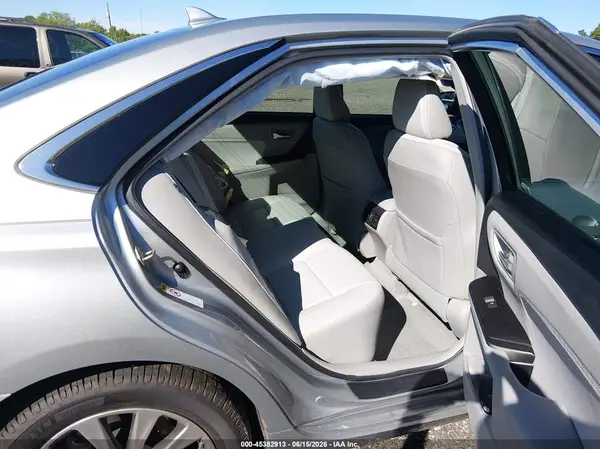 4T1BF1FK9HU750891 2017 TOYOTA CAMRY - Image 8