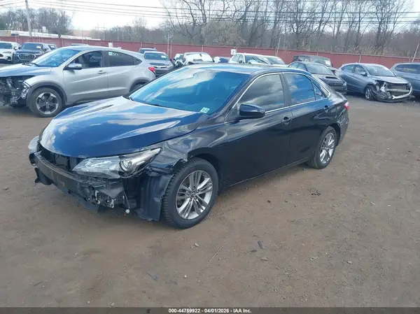 4T1BF1FK9HU752009 2017 TOYOTA CAMRY - Image 2