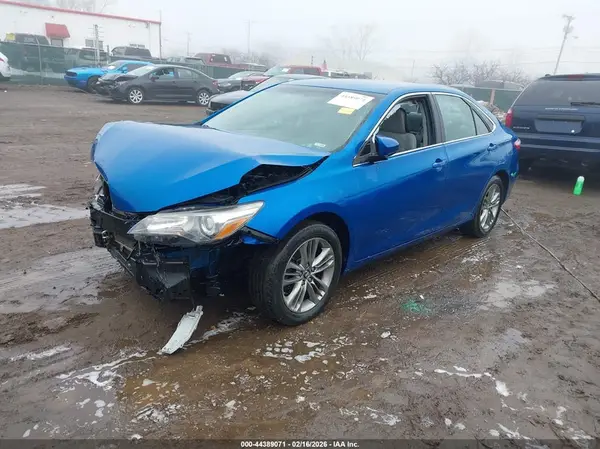 4T1BF1FK9HU759736 2017 TOYOTA CAMRY - Image 2