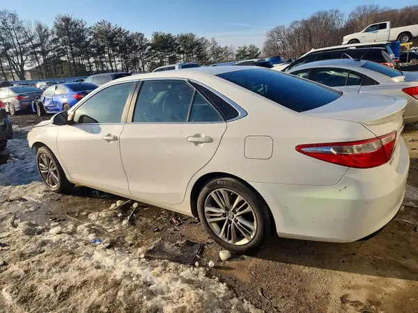 4T1BF1FK9HU765259 2017 TOYOTA CAMRY - Image 2