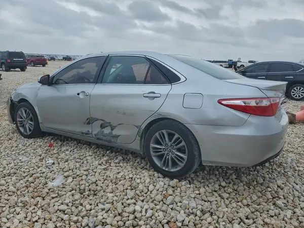 4T1BF1FK9HU766010 2017 TOYOTA CAMRY - Image 2