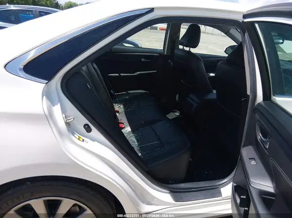 4T1BF1FK9HU766086 2017 TOYOTA CAMRY - Image 8