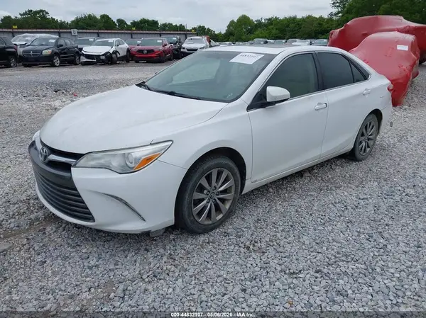 4T1BF1FK9HU771899 2017 TOYOTA CAMRY - Image 2
