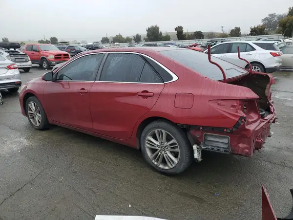 4T1BF1FK9HU773748 2017 TOYOTA CAMRY - Image 2