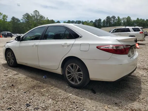 4T1BF1FK9HU773765 2017 TOYOTA CAMRY - Image 2