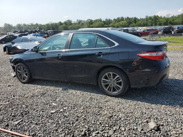 4T1BF1FK9HU774818 2017 TOYOTA CAMRY - Image 2