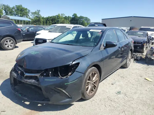 4T1BF1FK9HU776424 2017 TOYOTA CAMRY - Image 1