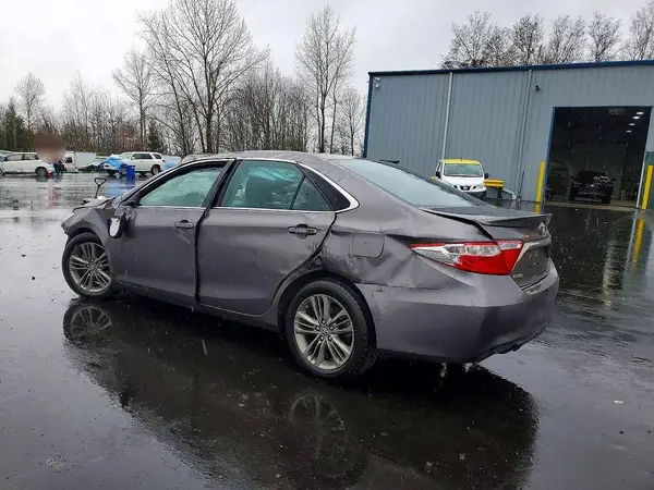 4T1BF1FK9HU780814 2017 TOYOTA CAMRY - Image 2