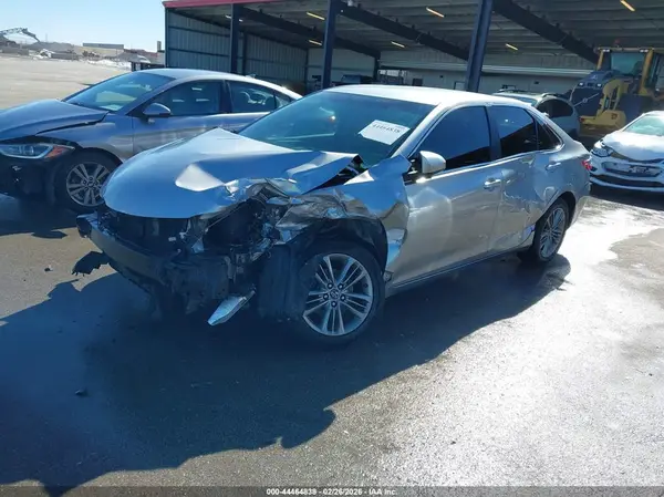 4T1BF1FK9HU786340 2017 TOYOTA CAMRY - Image 2