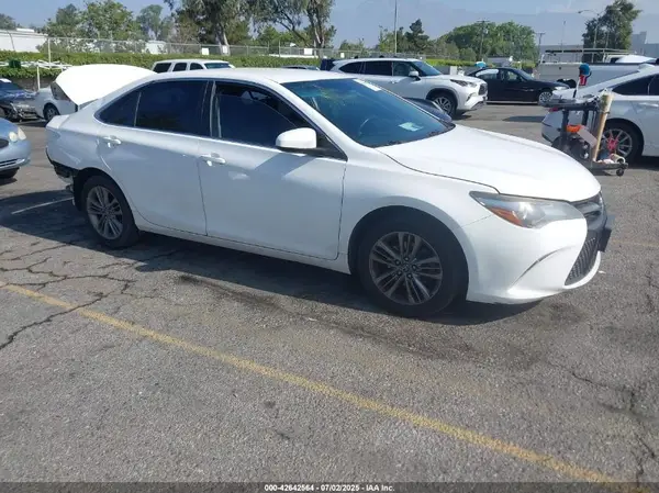 4T1BF1FK9HU791442 2017 TOYOTA CAMRY - Image 1