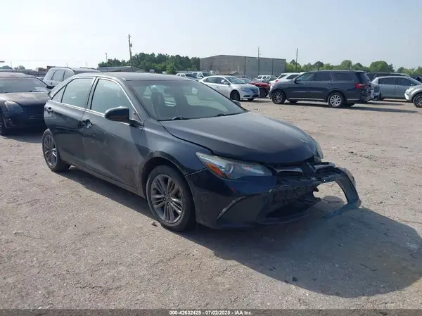 4T1BF1FK9HU793384 2017 TOYOTA CAMRY - Image 1