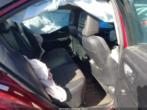 4T1BF1FK9HU795572 2017 TOYOTA CAMRY - Image 8