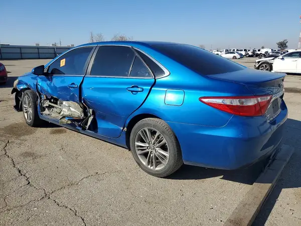 4T1BF1FK9HU795717 2017 TOYOTA CAMRY - Image 2