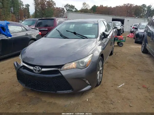 4T1BF1FK9HU796429 2017 TOYOTA CAMRY - Image 2