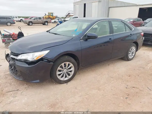 4T1BF1FK9HU797516 2017 TOYOTA CAMRY - Image 2