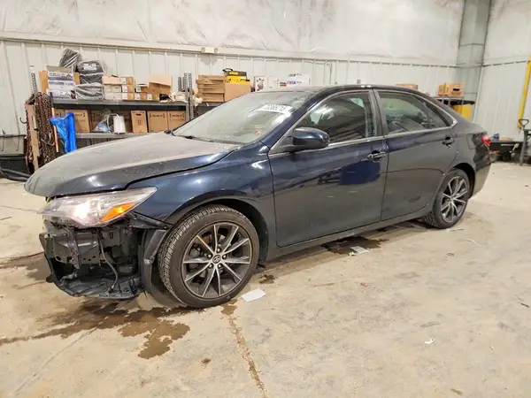 4T1BF1FK9HU800141 2017 TOYOTA CAMRY - Image 1