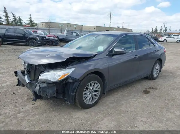 4T1BF1FK9HU801001 2017 TOYOTA CAMRY - Image 2