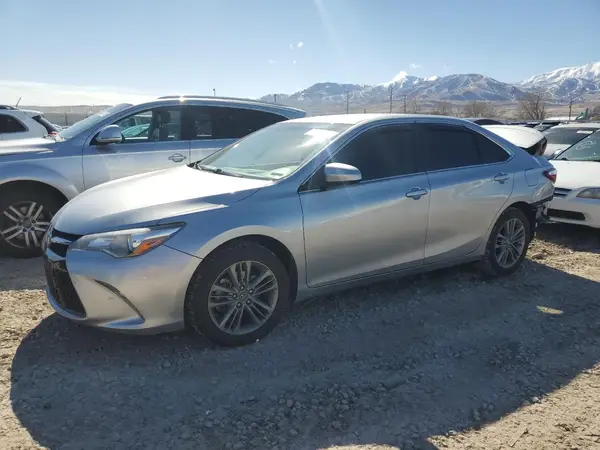 4T1BF1FK9HU804769 2017 TOYOTA CAMRY - Image 1