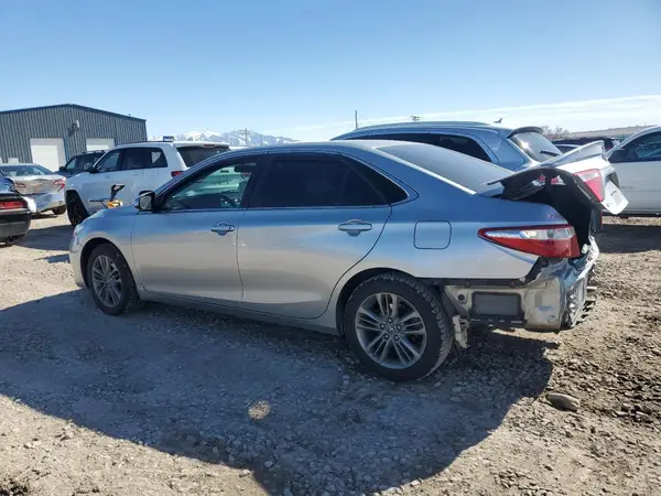 4T1BF1FK9HU804769 2017 TOYOTA CAMRY - Image 2