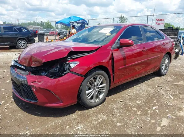 4T1BF1FK9HU807770 2017 TOYOTA CAMRY - Image 2