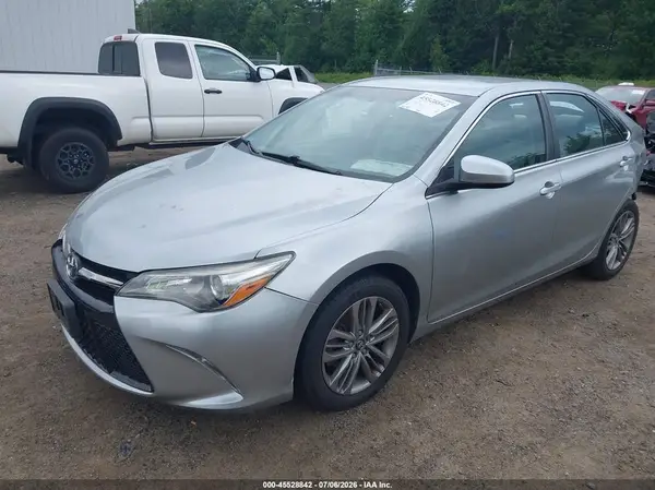 4T1BF1FK9HU810491 2017 TOYOTA CAMRY - Image 2