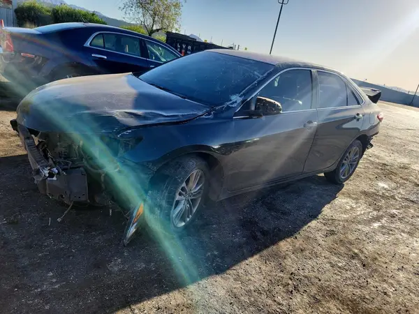 4T1BF1FK9HU812676 2017 TOYOTA CAMRY - Image 1