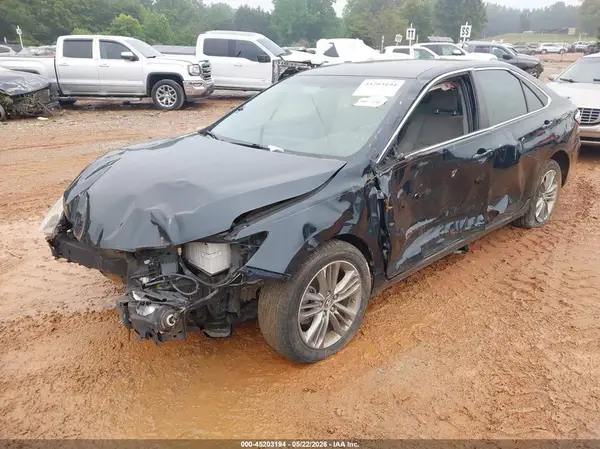 4T1BF1FKXGU116861 2016 TOYOTA CAMRY - Image 2